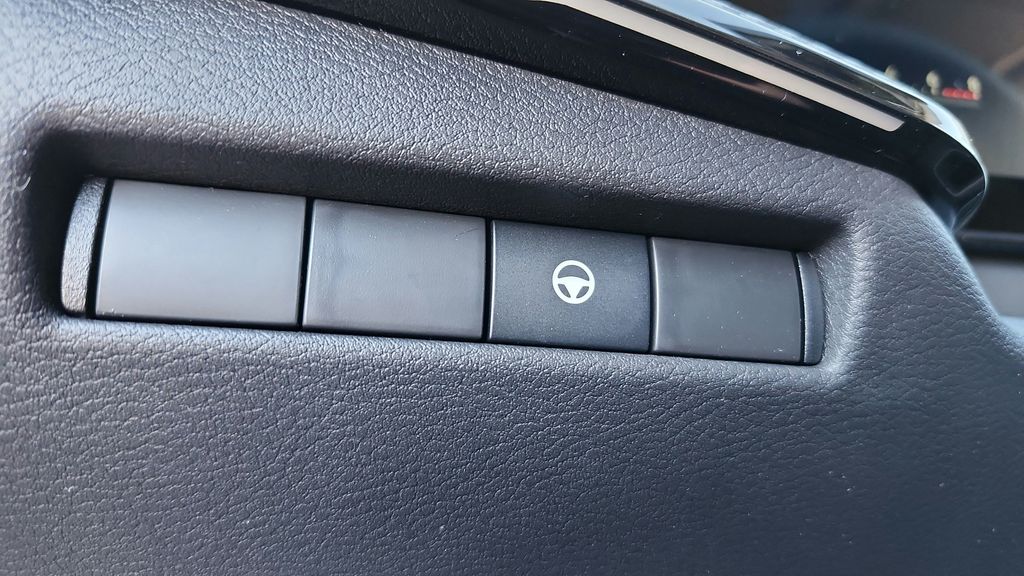 2025 Nissan Kicks