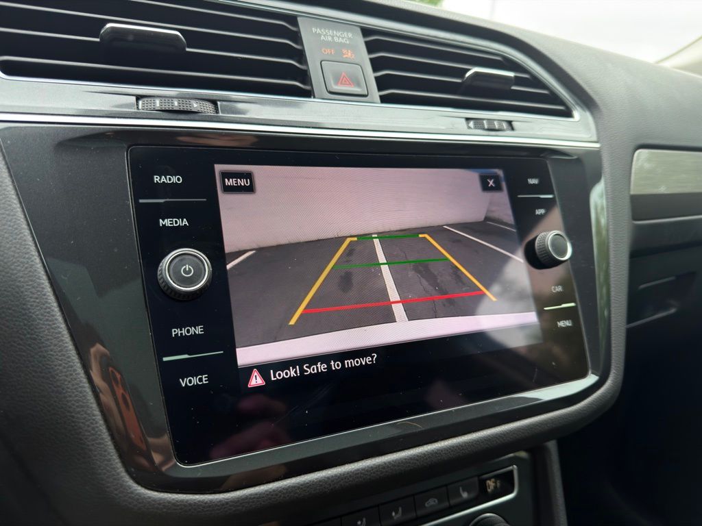 Thumbnail: 2019 Volkswagen Tiguan - 30