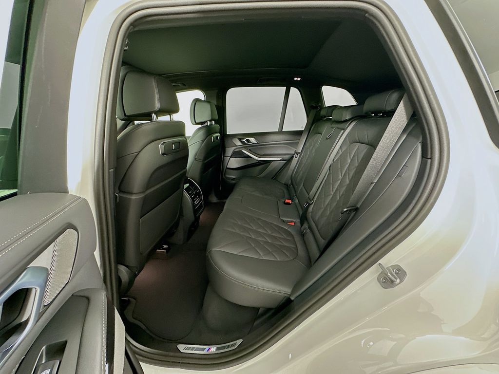 Thumbnail: 2026 BMW X5 - 17