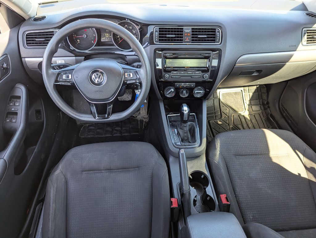 2015 Volkswagen Jetta 2.0L TDI S 30