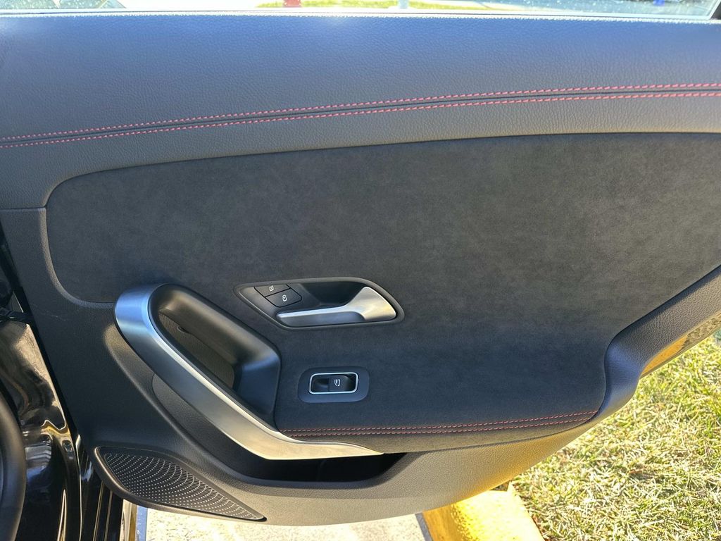 Thumbnail: 2022 Mercedes-Benz CLA - 22