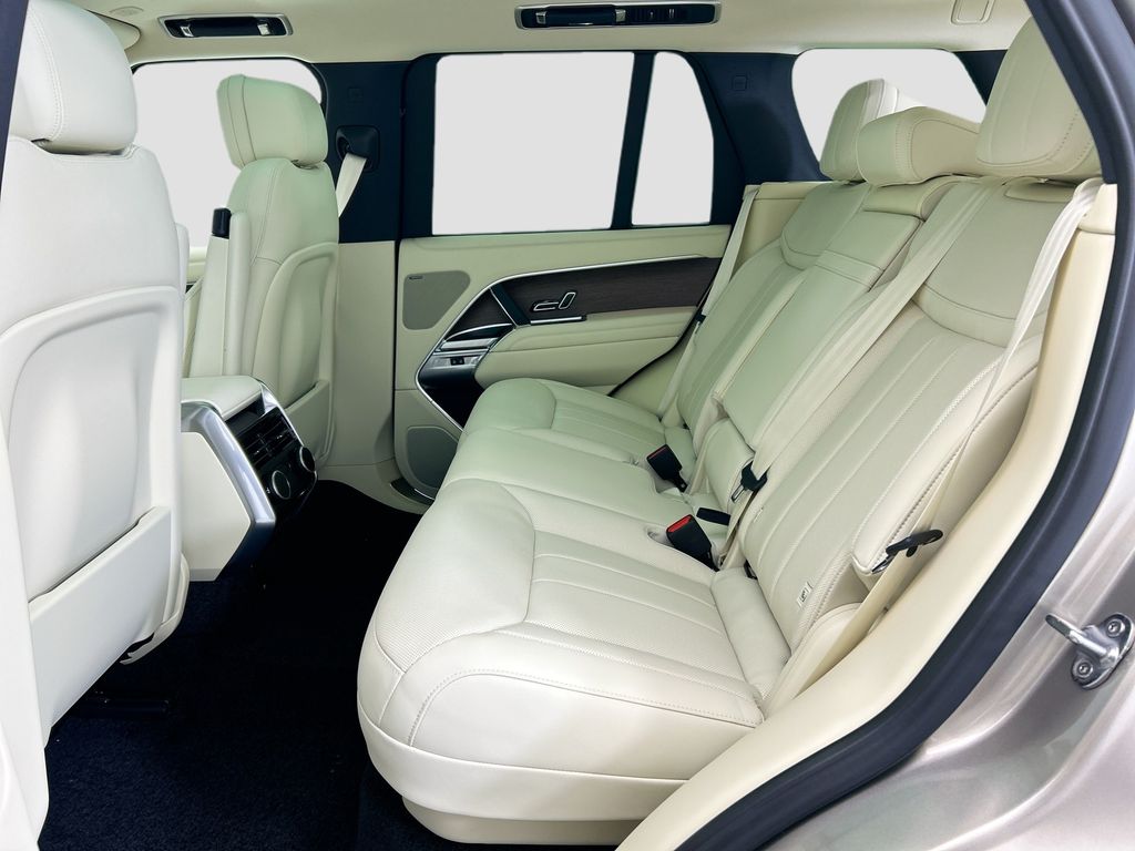 Thumbnail: 2026 Land Rover Range Rover - 20