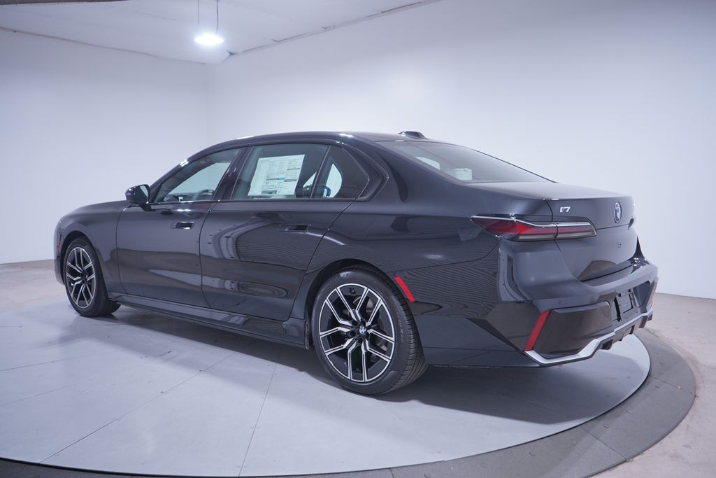 Thumbnail: 2026 BMW i7 - 3