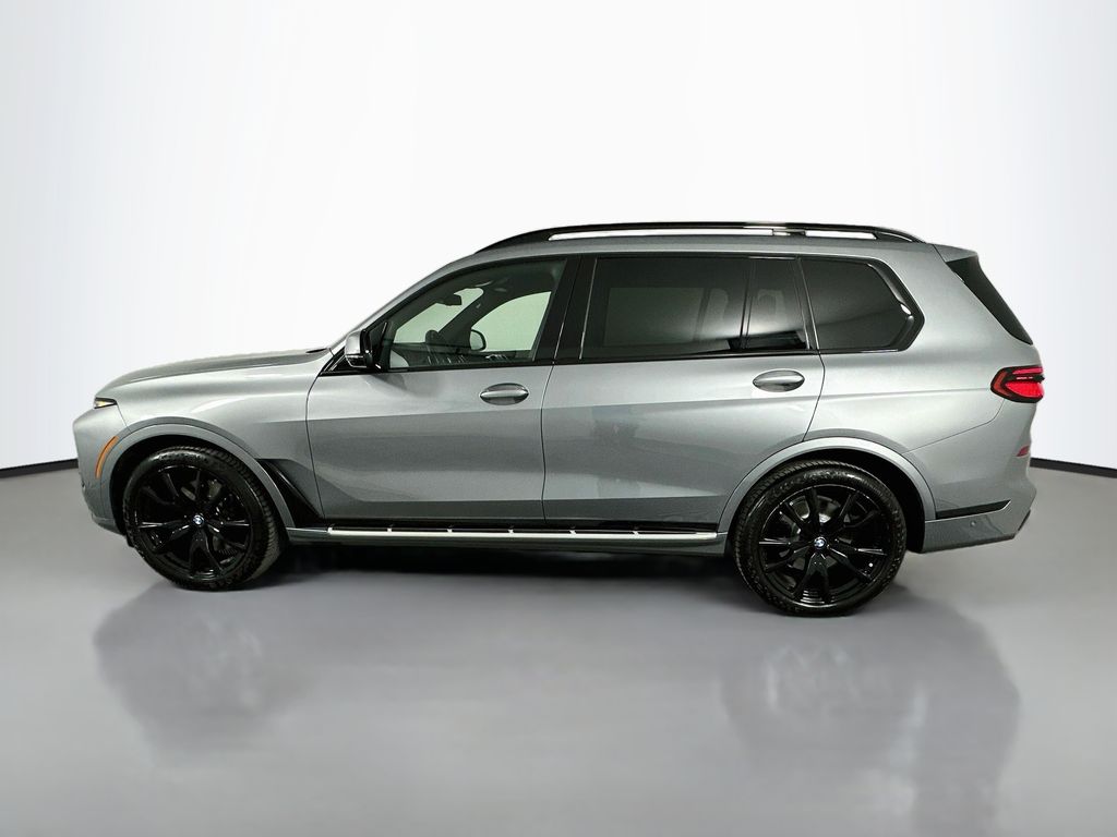 Thumbnail: 2023 BMW X7 - 8
