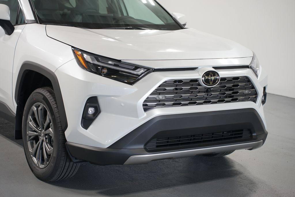 Thumbnail: 2025 Toyota RAV4 - 4