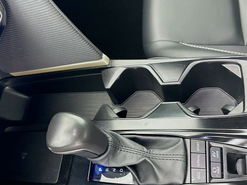 Thumbnail: 2025 Toyota Camry - 14