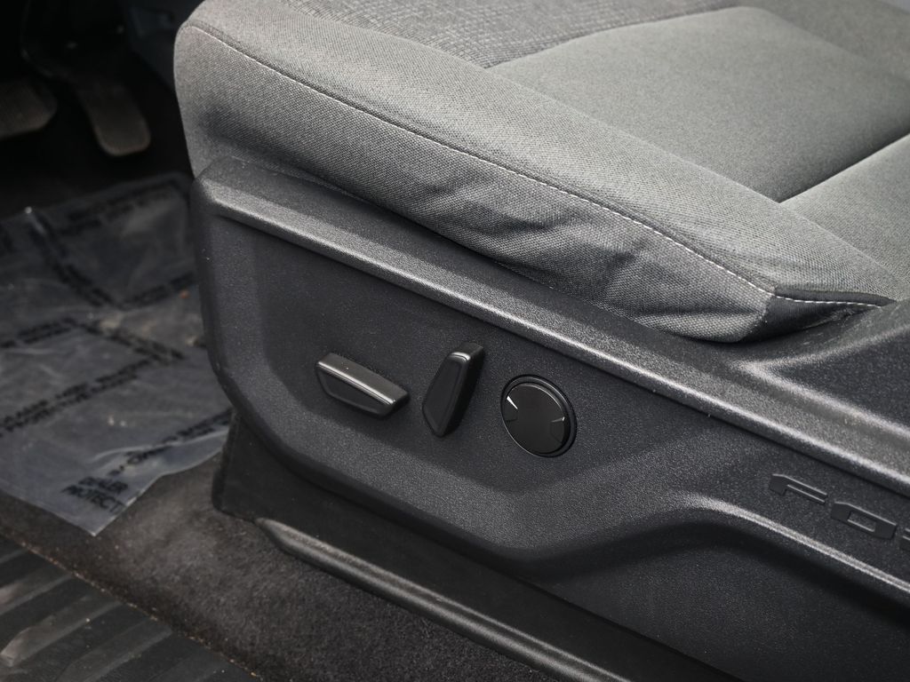 Used 2024 Red Metallic Ford XLT image 12