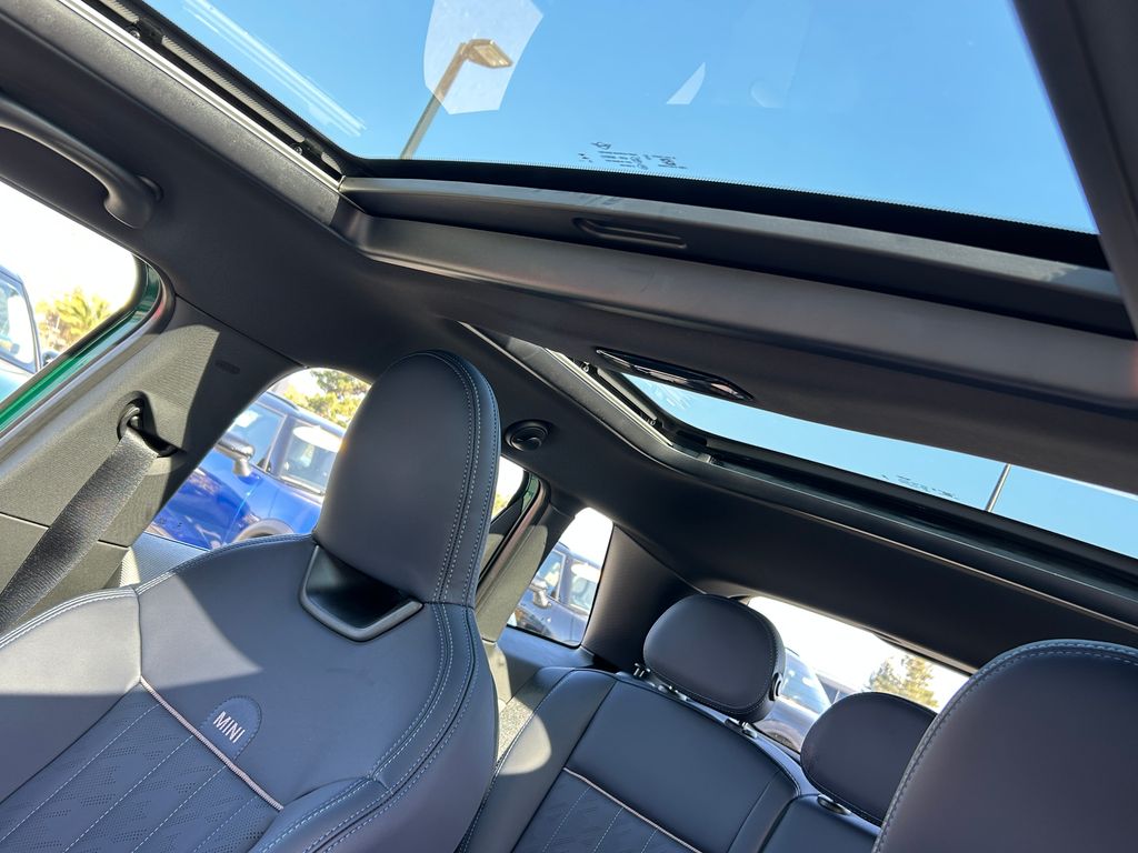 Thumbnail: 2026 MINI Cooper - 16