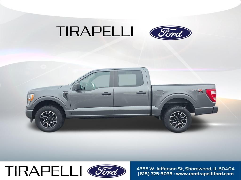 View vehicle photo 4