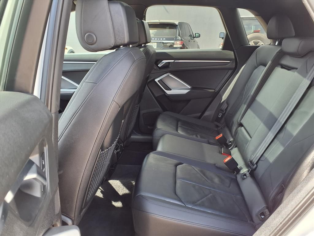 2019 Audi Q3 2.0T Premium - 11