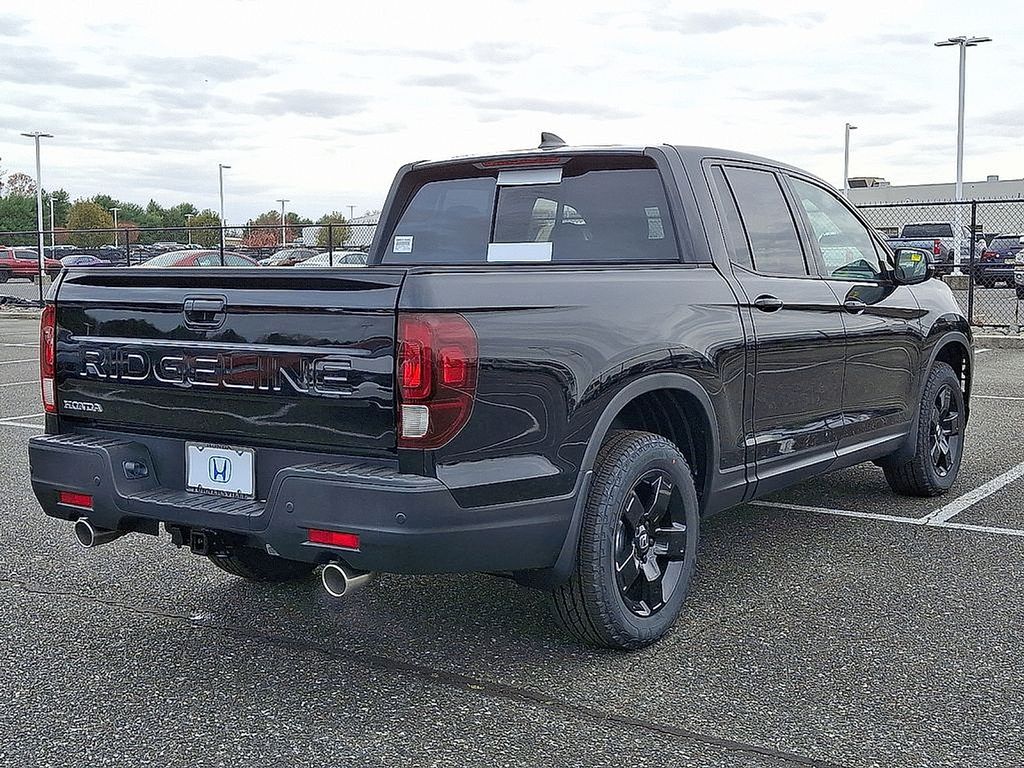 Thumbnail: 2025 Honda Ridgeline - 3