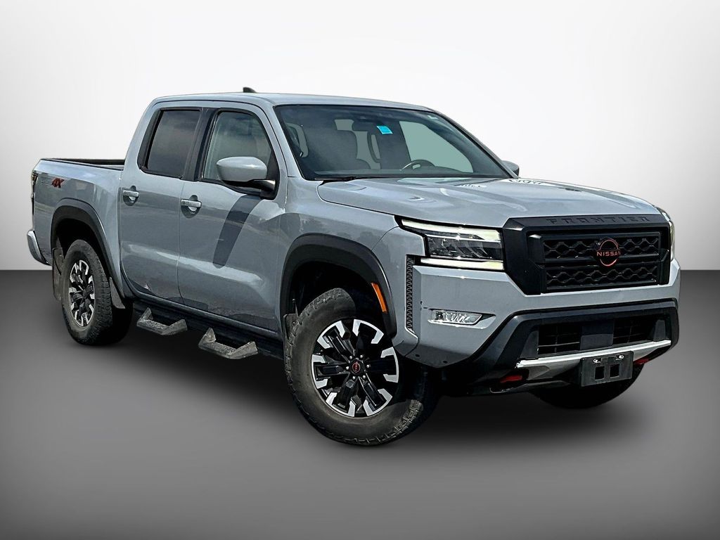 Pearl 2022 Nissan Frontier PRO-4X Crew Cab 4WD Pickup Truck Four-Wheel Drive 9-Speed Automatic