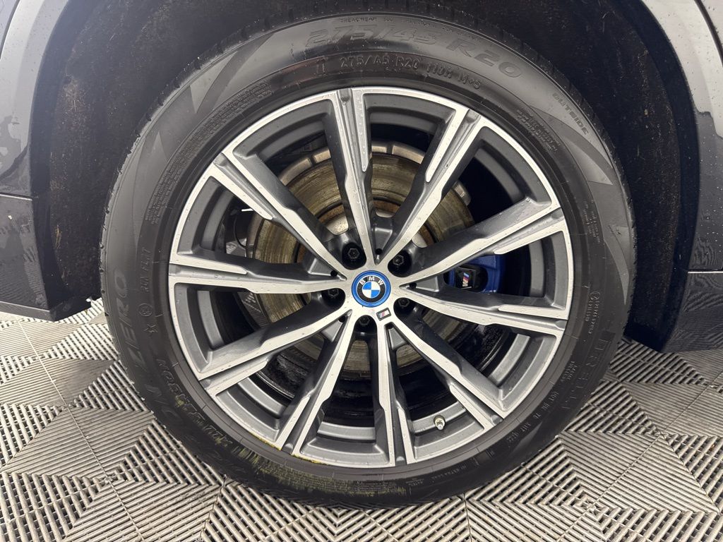 Thumbnail: 2022 BMW X5 - 11