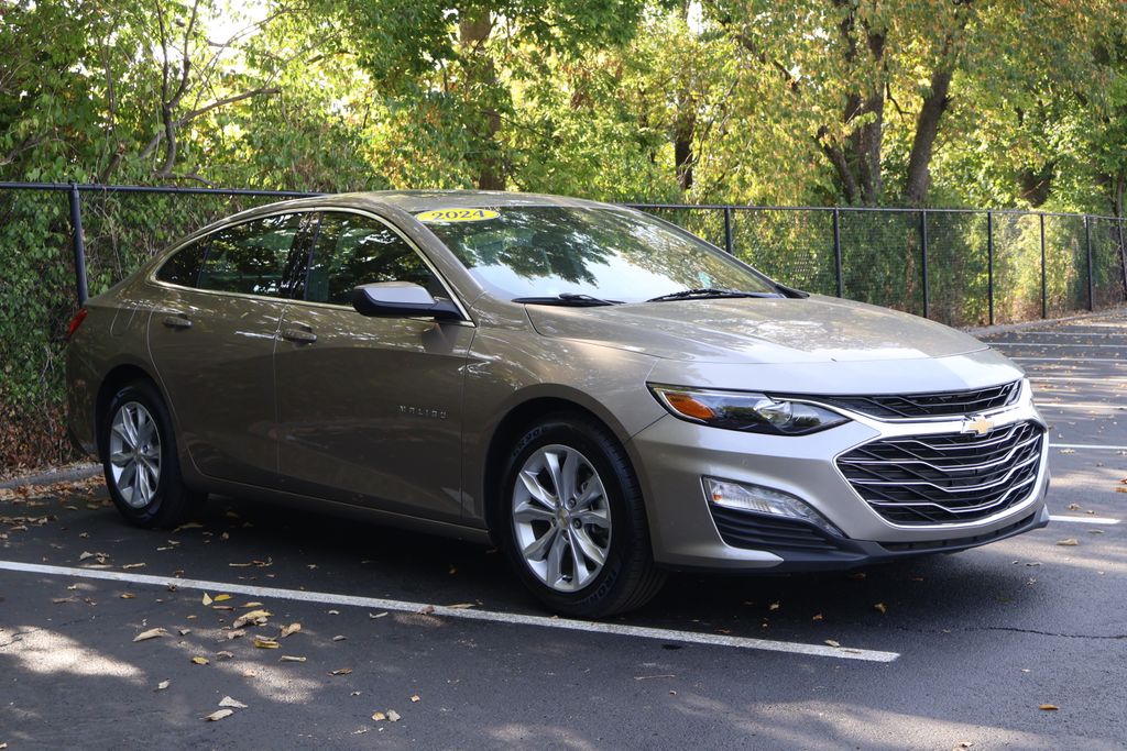 Thumbnail: 2024 Chevrolet Malibu - 12