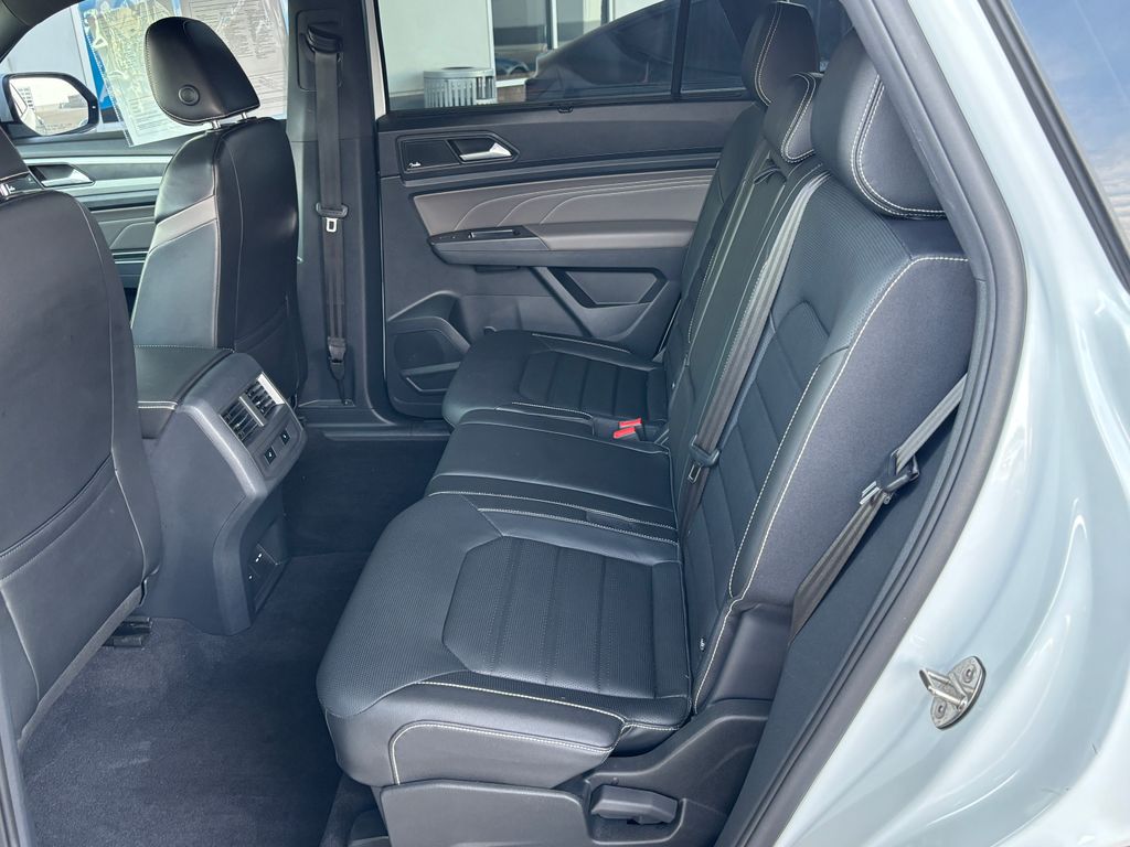 Thumbnail: 2021 Volkswagen Atlas - 29