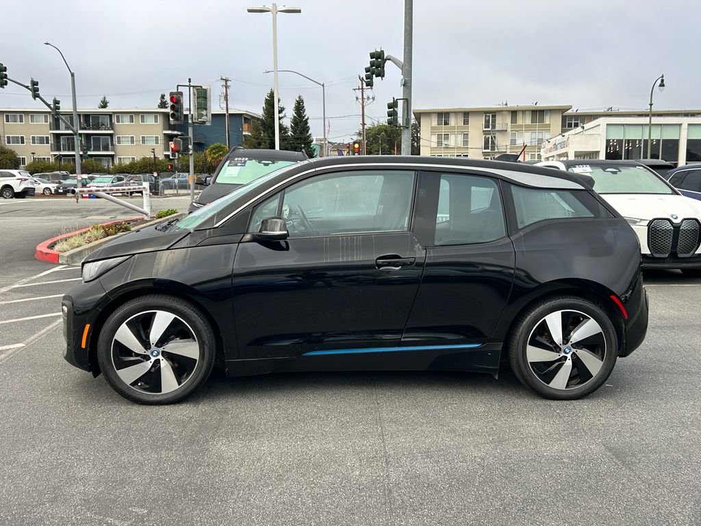 Thumbnail: 2018 BMW i3 - 2