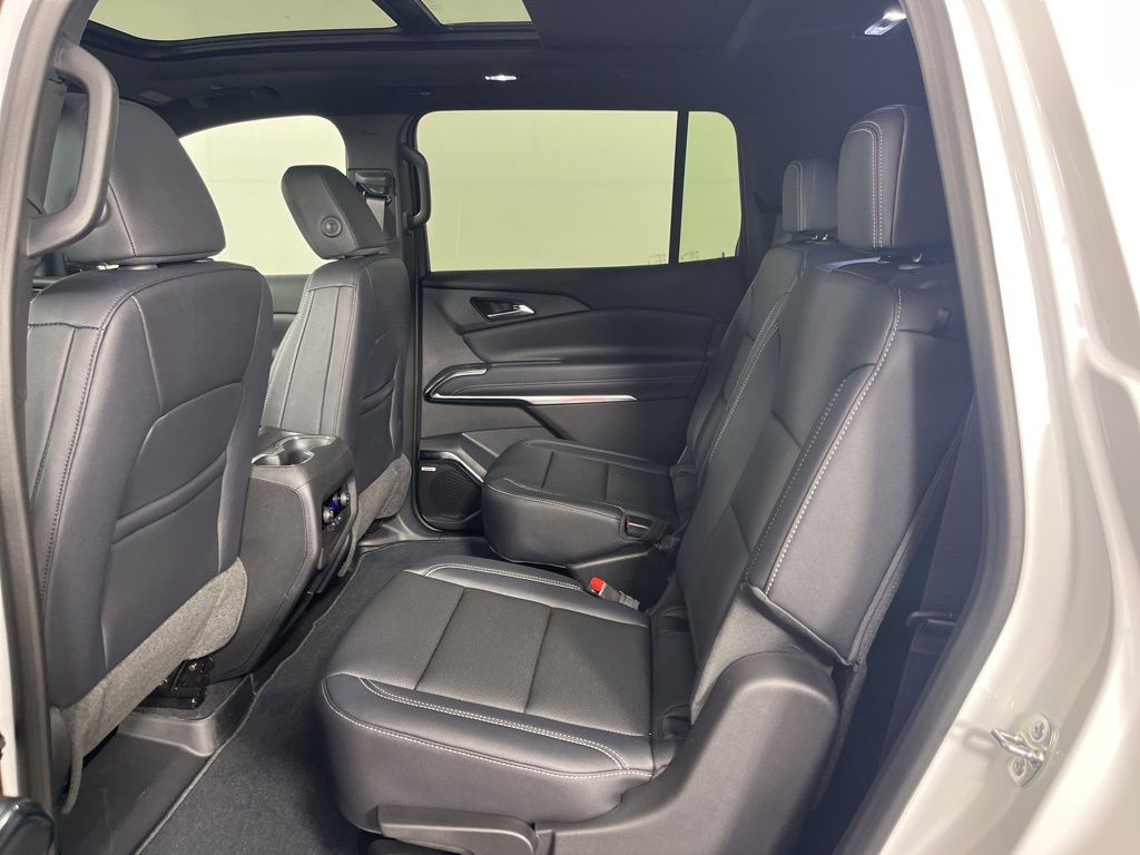 Thumbnail: 2026 Chevrolet Traverse - 19