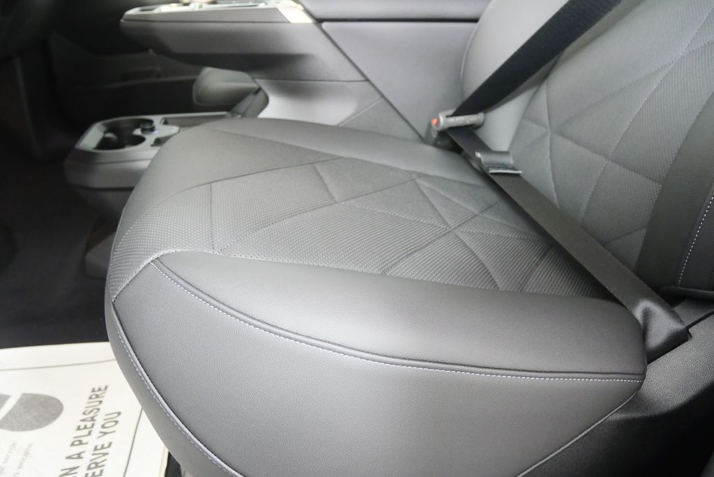 Thumbnail: 2026 BMW iX - 10