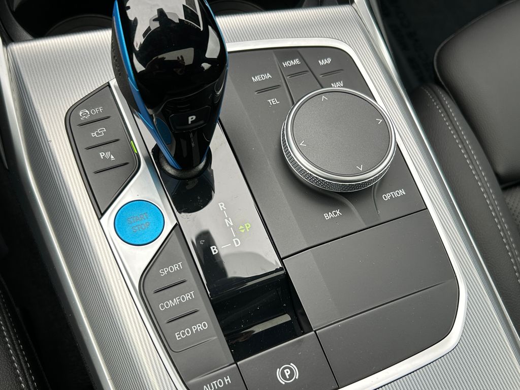 Thumbnail: 2023 BMW i4 - 28