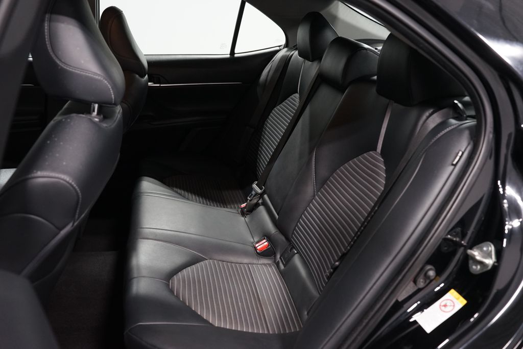 Thumbnail: 2018 Toyota Camry - 26