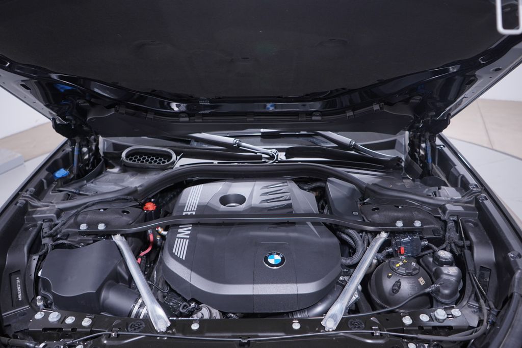 Thumbnail: 2024 BMW 7 Series - 24