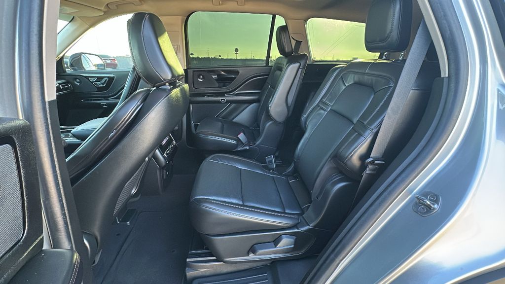 2023 Lincoln Aviator Reserve Silver at Gullo Toyota