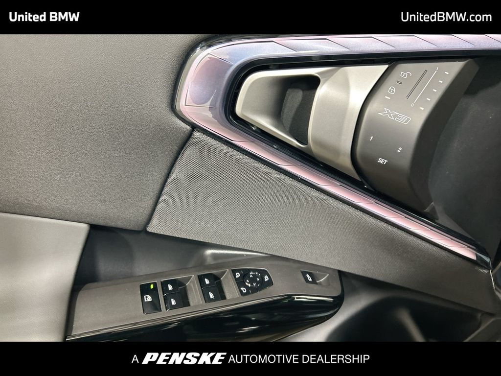 Thumbnail: 2026 BMW X3 - 11