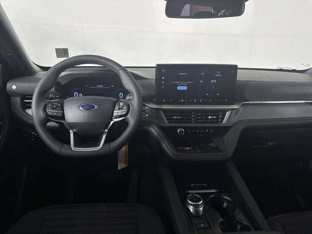 2025 Ford Explorer ST-Line 21