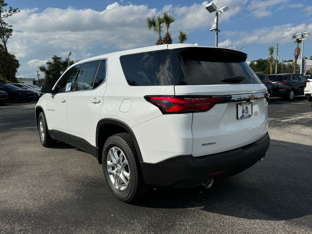 2022 Chevrolet Traverse LS 5