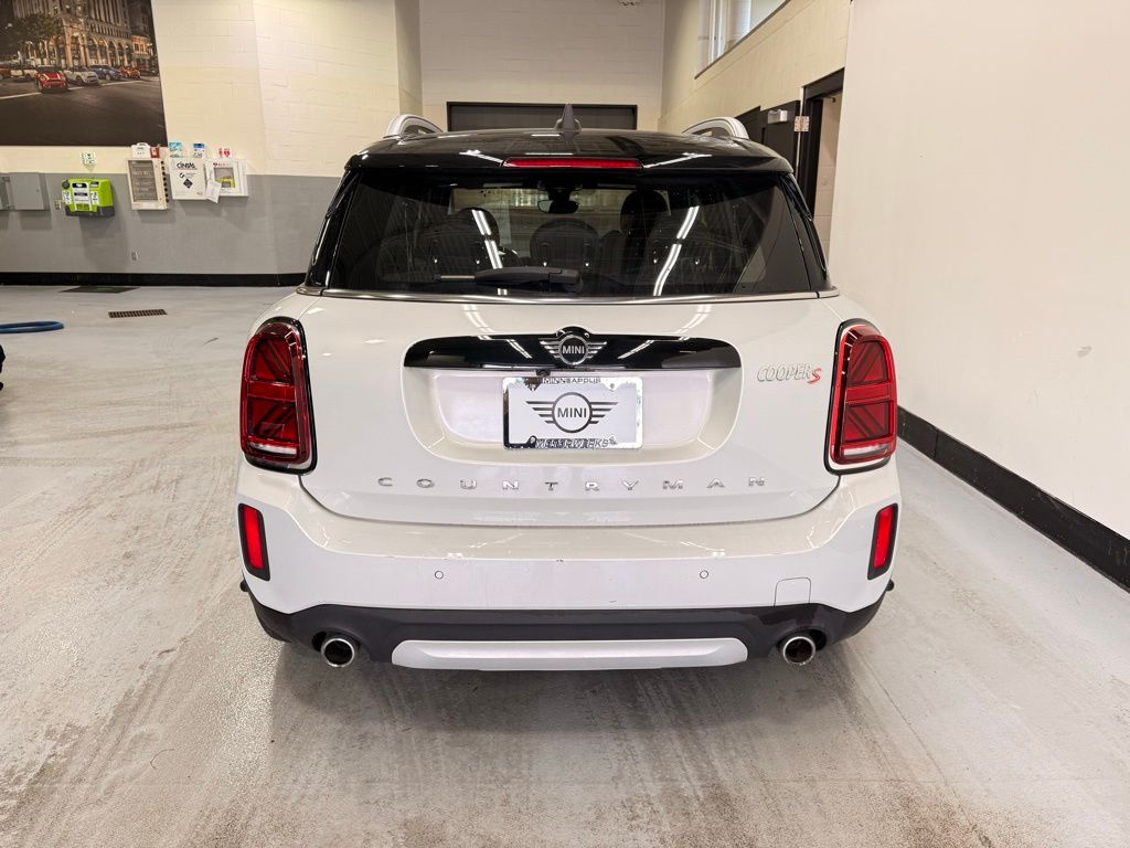 2022 MINI Cooper Countryman Signature 4