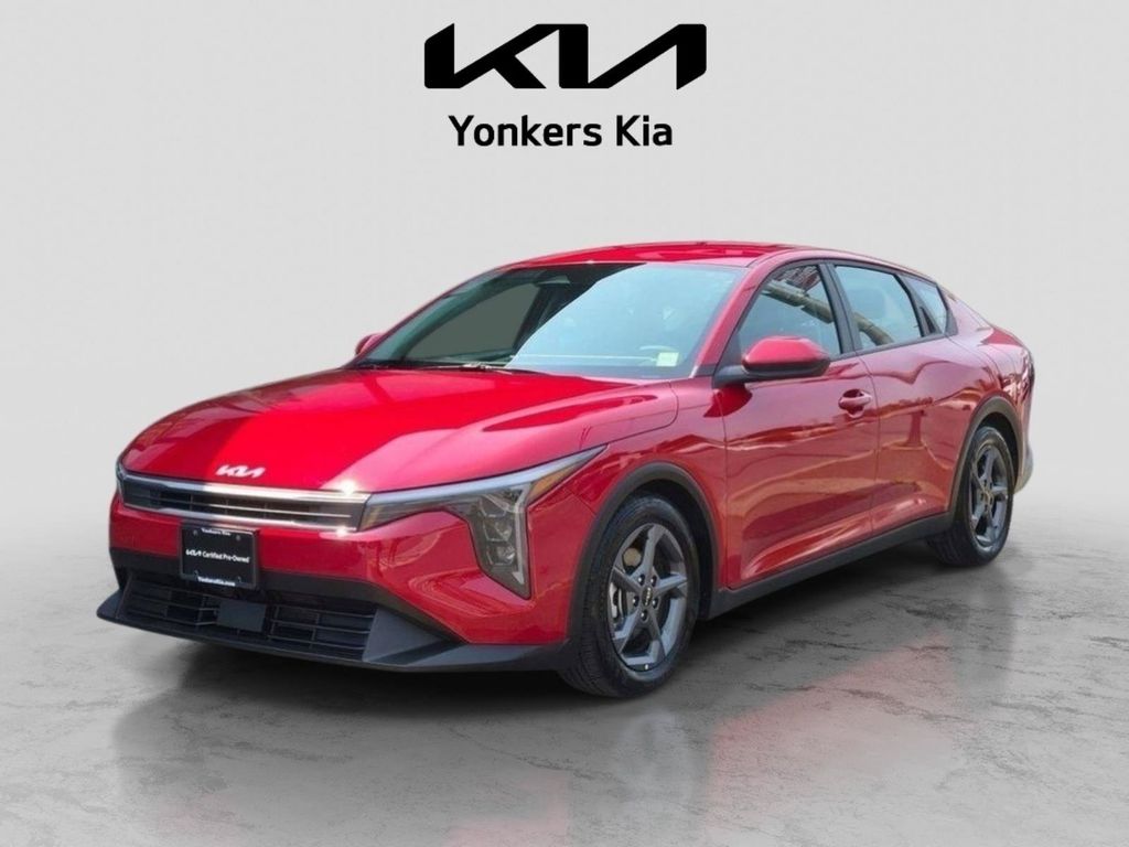 Currant Red 2025 Kia K4 Sedan Front-Wheel Drive Continuously Variable Transmission