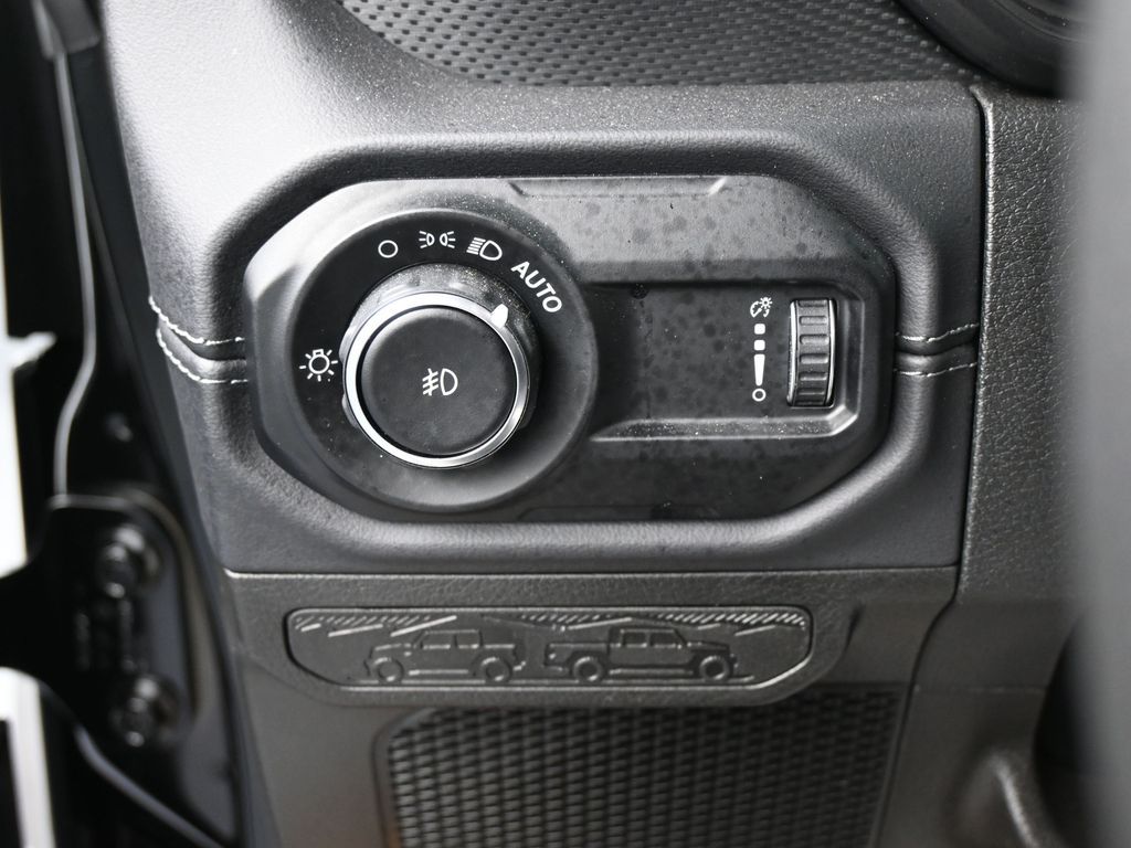 Used 2025 Black Clearcoat Jeep Rubicon 392 image 16