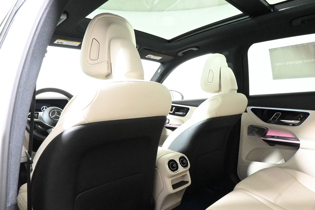 Thumbnail: 2026 Mercedes-Benz GLC - 30