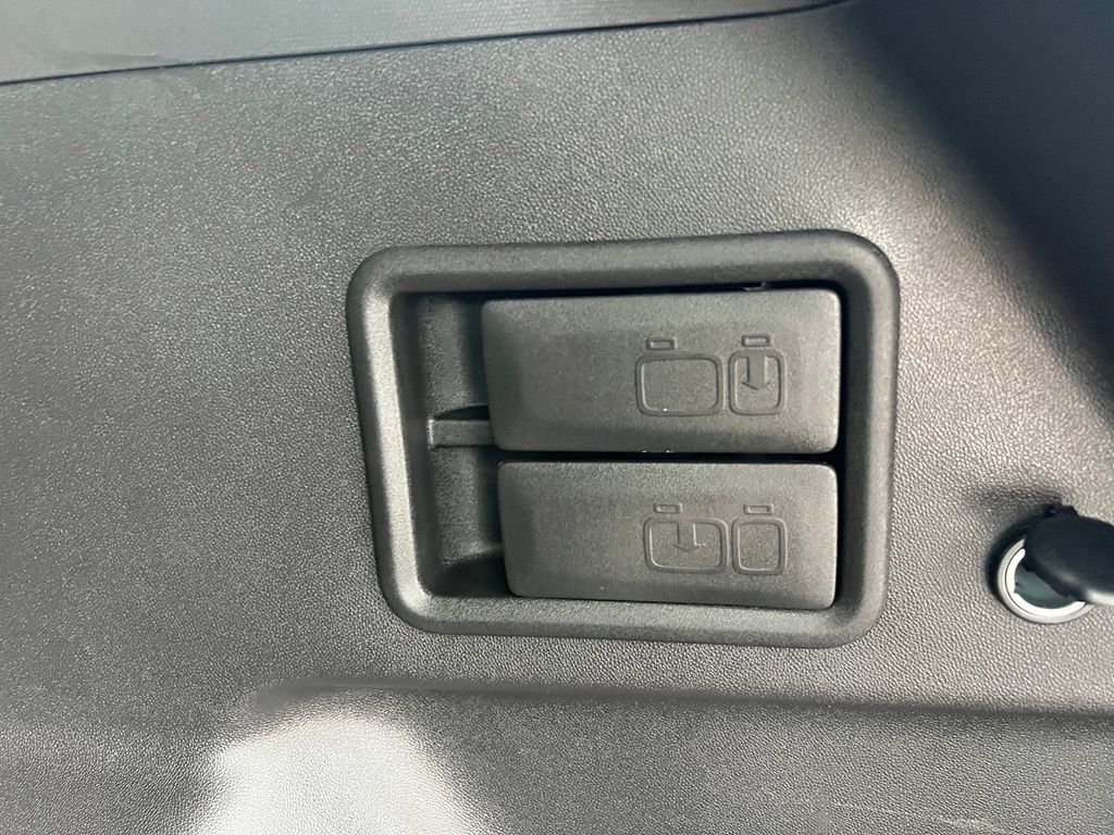 Used 2024 Chevrolet Equinox SUV