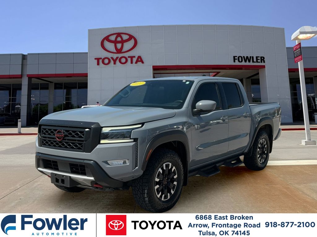 2022 Nissan Frontier PRO-4X Crew Cab 4WD