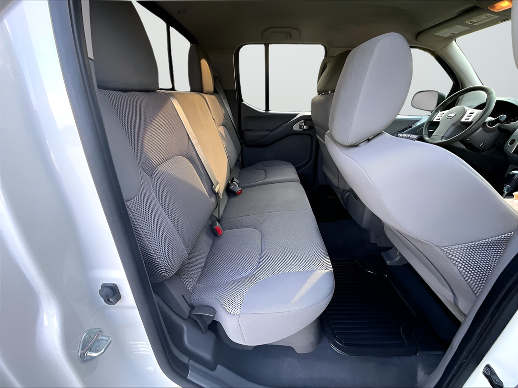 Used 2021 Nissan Frontier SV 4D Crew Cab