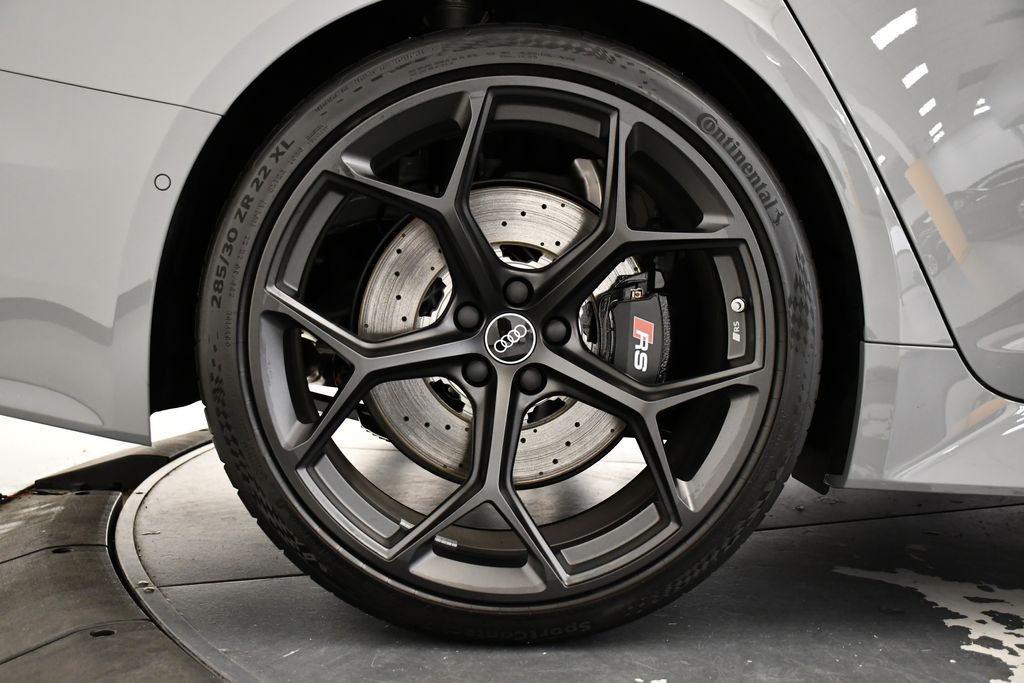 Thumbnail: 2026 Audi RS 6 - 11