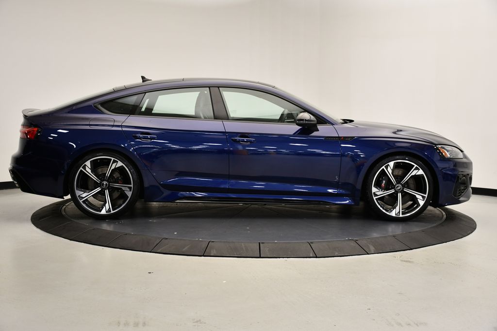 Thumbnail: 2022 Audi RS 5 - 6