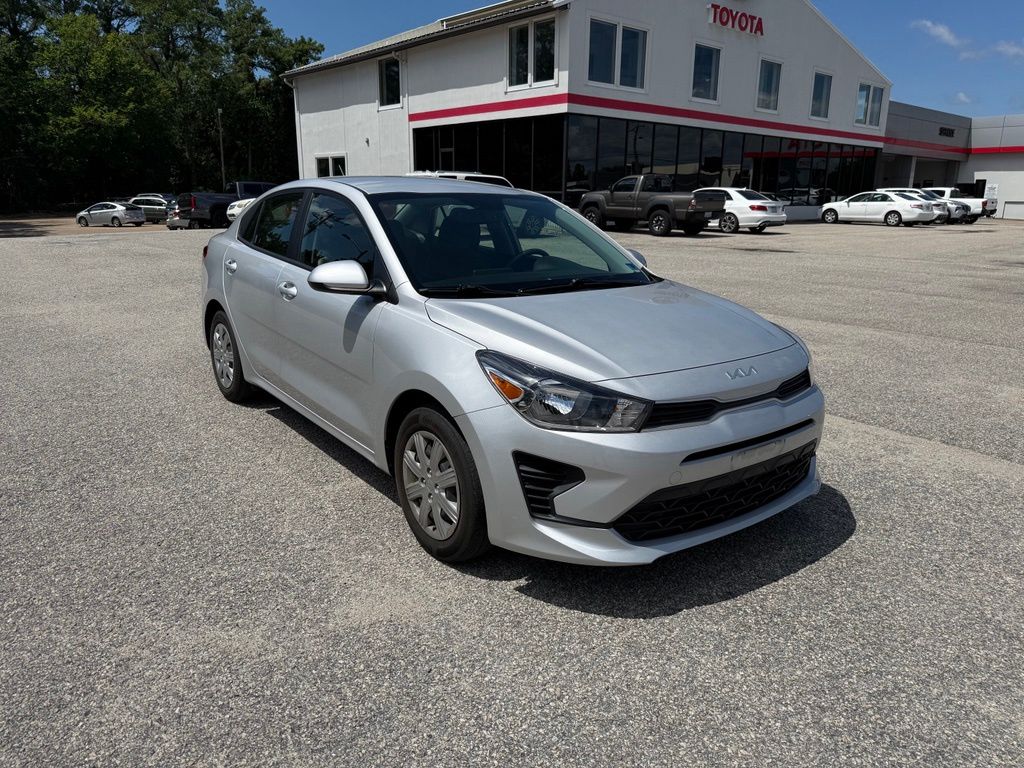 Clear White 2020 Kia Rio Sedan Front-Wheel Drive Continuously Variable Transmission