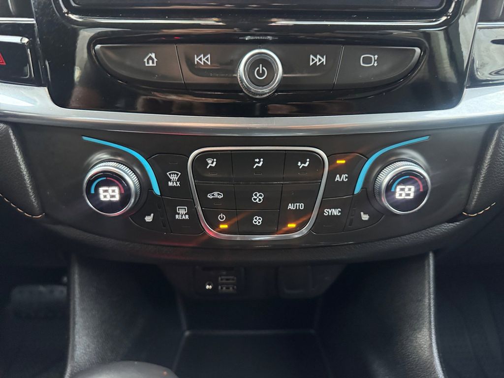 Used Car 2021 Chevrolet Traverse  Rs For Sale Under $30,000 In Round Rock, Texas