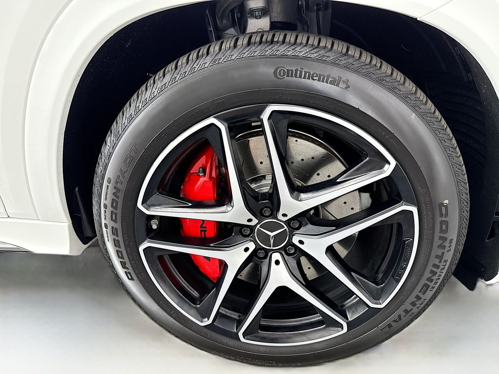 Thumbnail: 2026 Mercedes-Benz GLE - 32