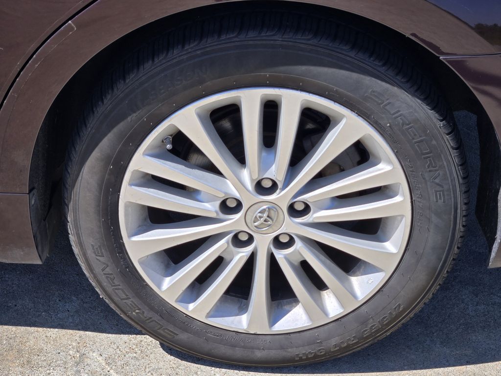 2014 Toyota Avalon Hybrid Limited - 7