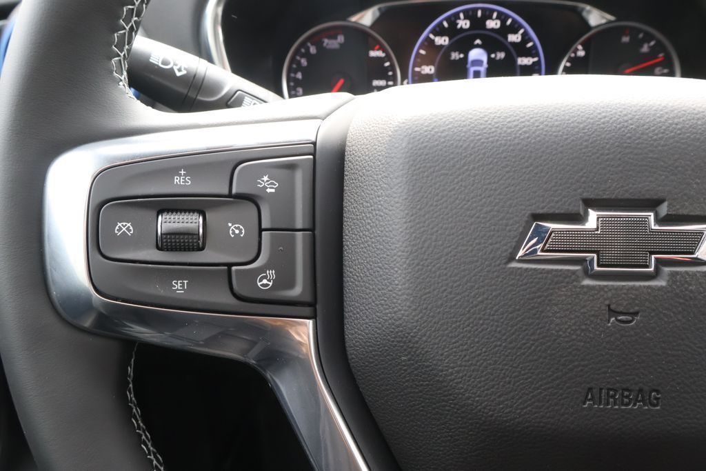 Thumbnail: 2026 Chevrolet Blazer - 23