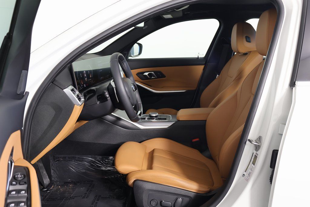 Thumbnail: 2025 BMW 3 Series - 10