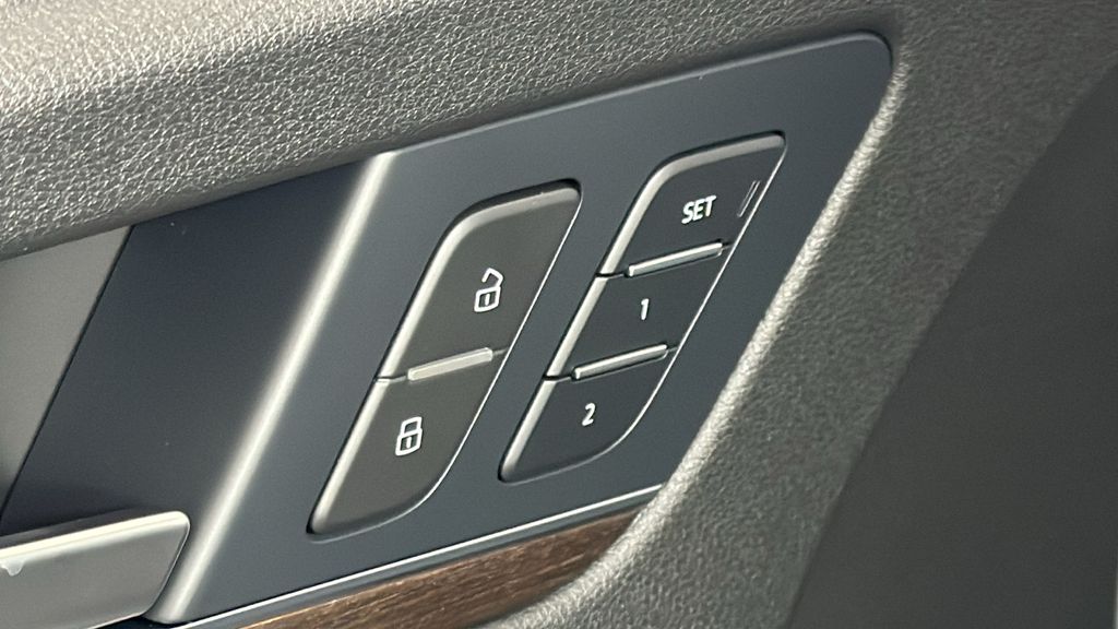 2022 Audi Q5 e Premium 29