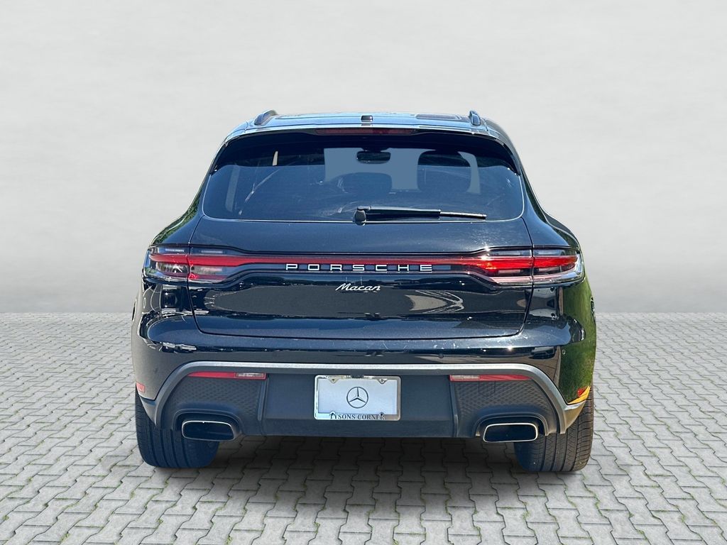 Thumbnail: 2022 Porsche Macan - 6