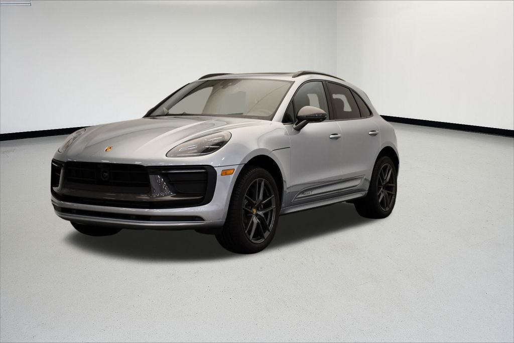 Thumbnail: 2026 Porsche Macan - 1