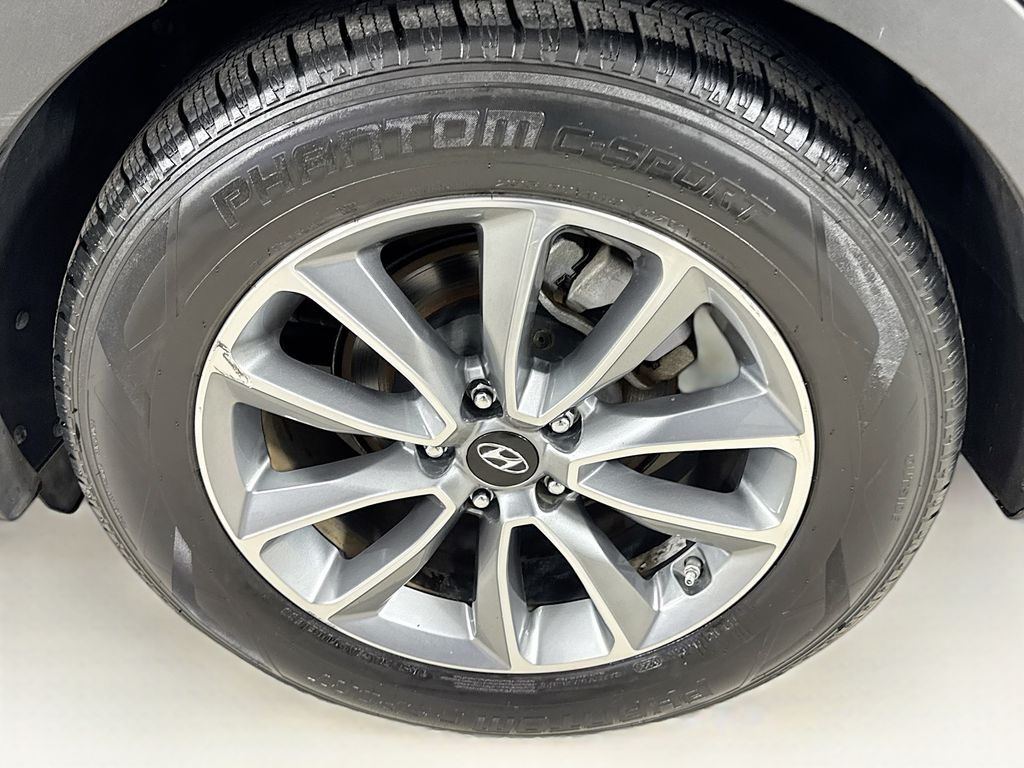 Used Car 2017 Hyundai Santa Fe  Se For Sale Under $12,000 In Austin, Texas