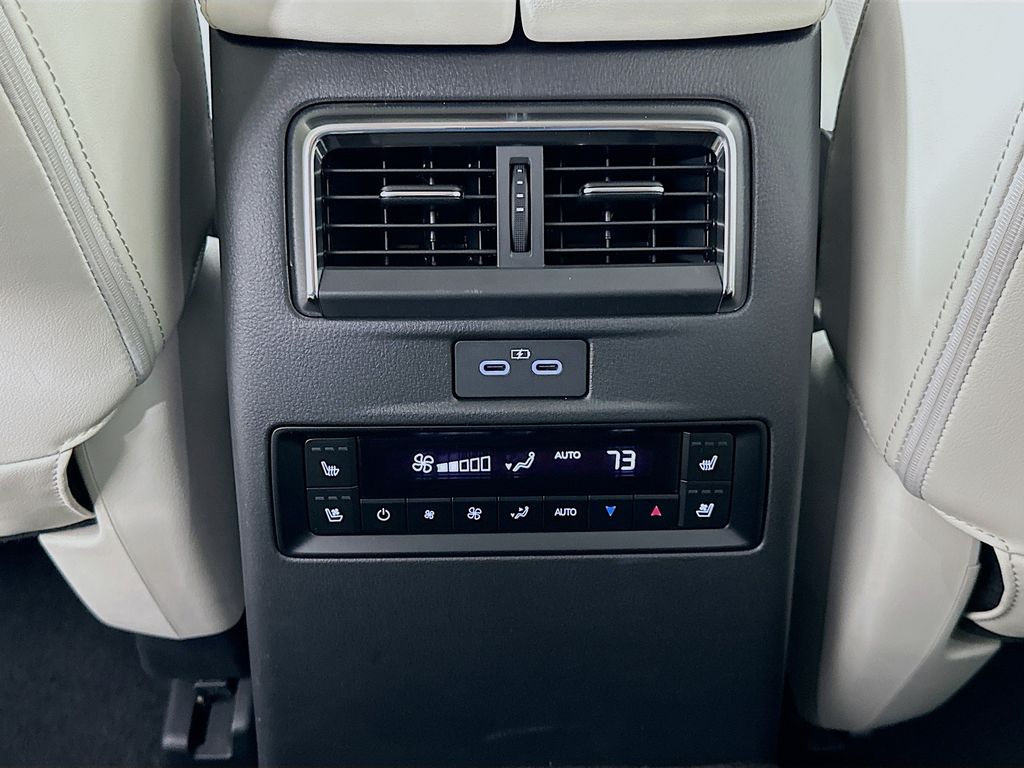 Thumbnail: 2025 Mazda CX-90 - 26