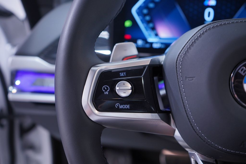 Thumbnail: 2025 BMW 7 Series - 20